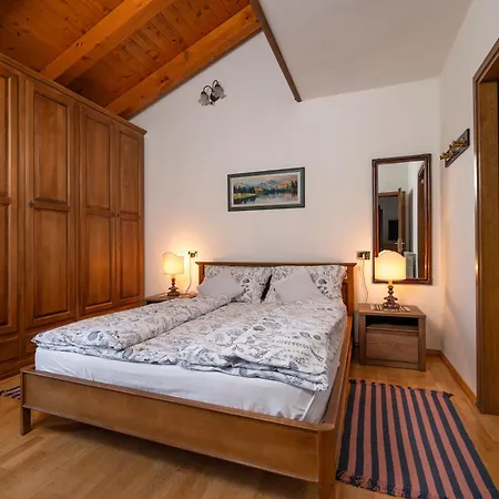 Semesterbostad House Plavcic